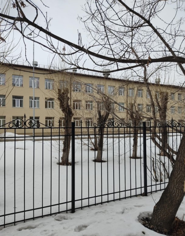 Фотография школы.